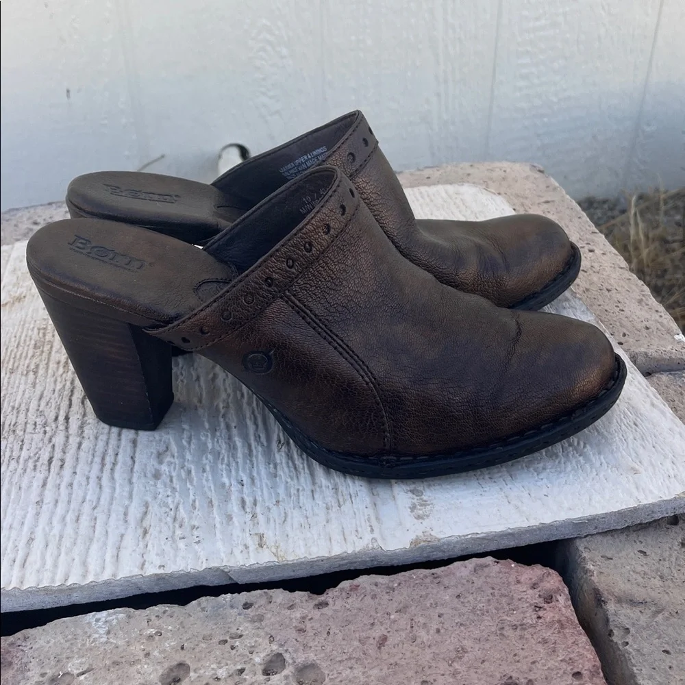 Born Bronze Leather Clogs High Heel Slides 10 / EU 42
